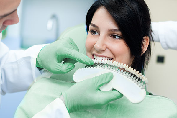 Expertenbeitrag Prophylaxe und Präventivmassnahmen für die Zahngesundheit von Zahnarzt Frank Decke